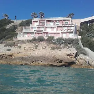 https://studio-kamarina.fr-provencehotel.com