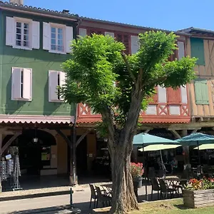 https://appartement-mirepoix.midi-pyreneeshotels.com